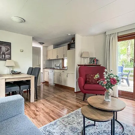 2 Bedroom Lovely Stacaravan In אתר קמפינג אפ